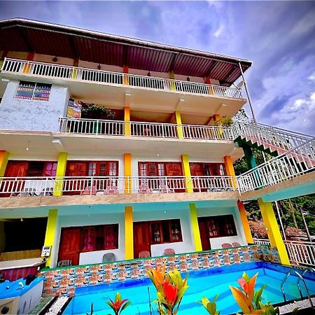 Adams Peak Grand Hotel Nallathanniya Екстериор снимка
