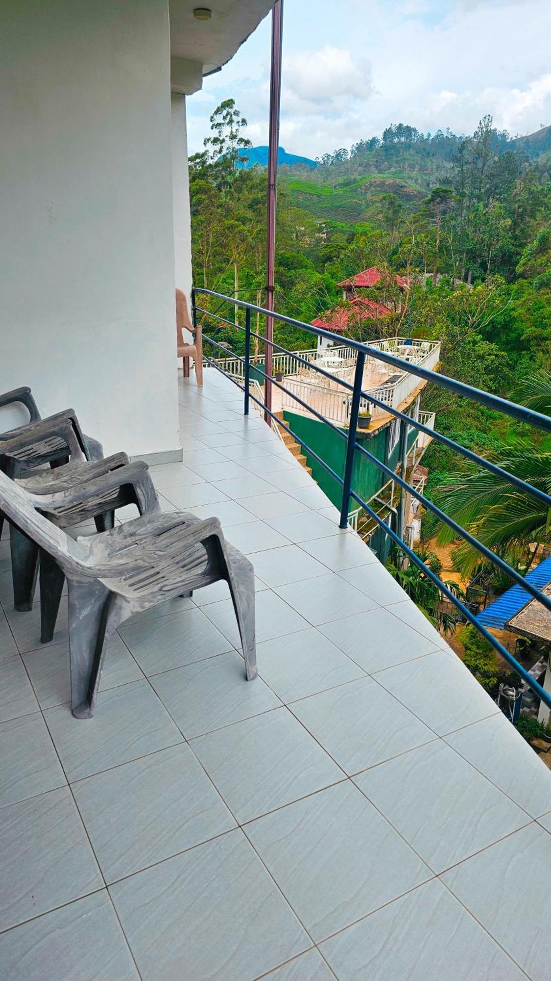 Adams Peak Grand Hotel Nallathanniya Екстериор снимка