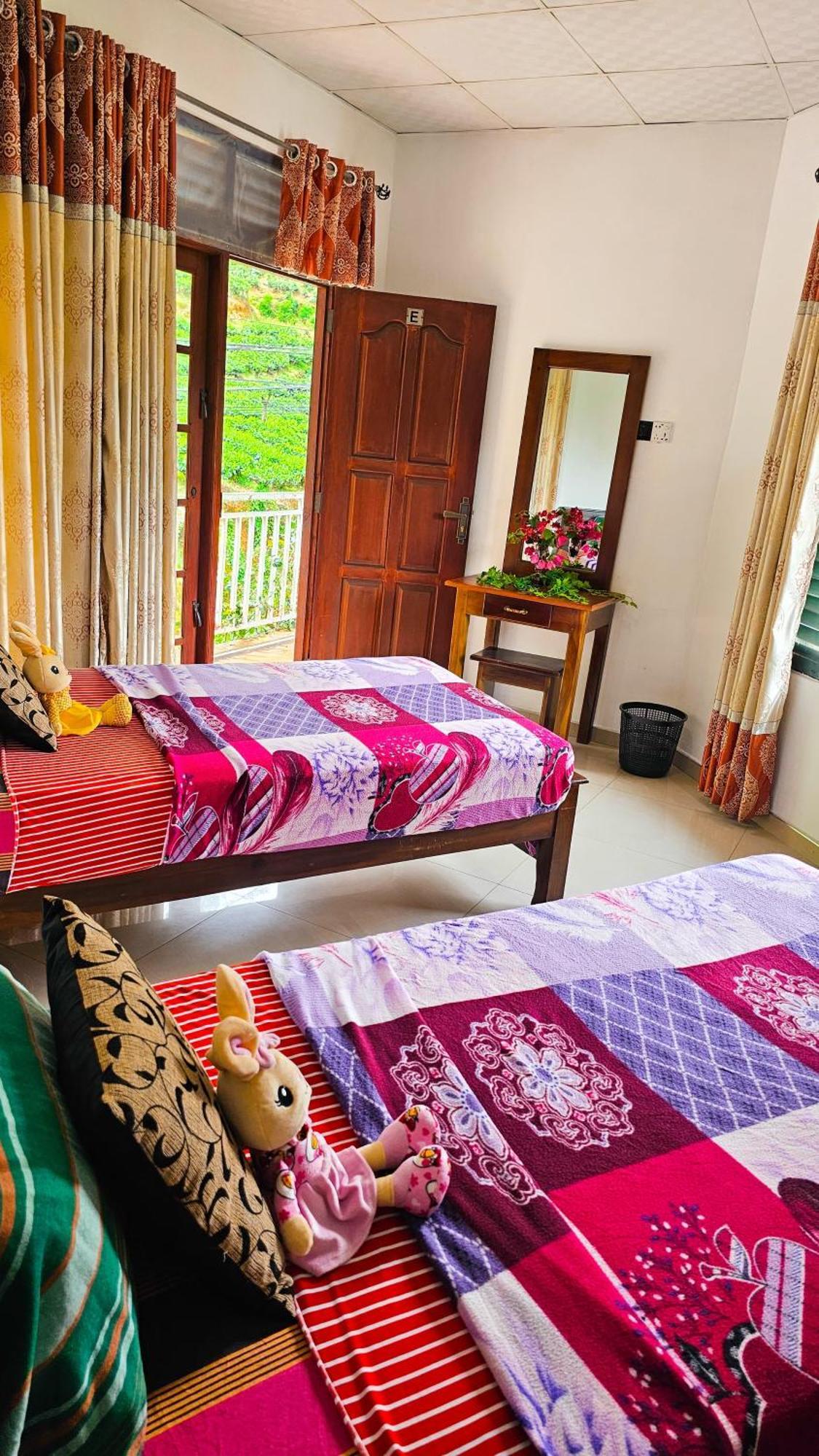 Adams Peak Grand Hotel Nallathanniya Екстериор снимка