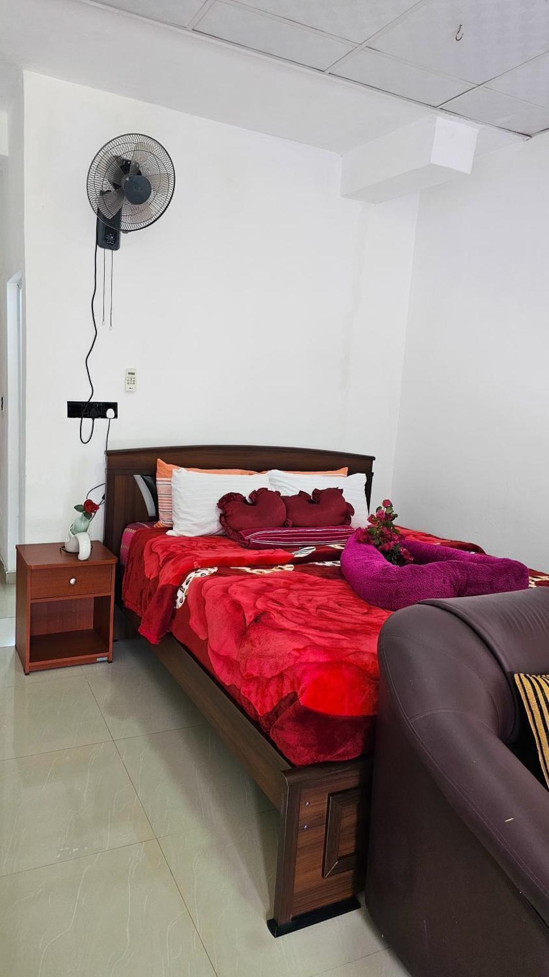 Adams Peak Grand Hotel Nallathanniya Екстериор снимка