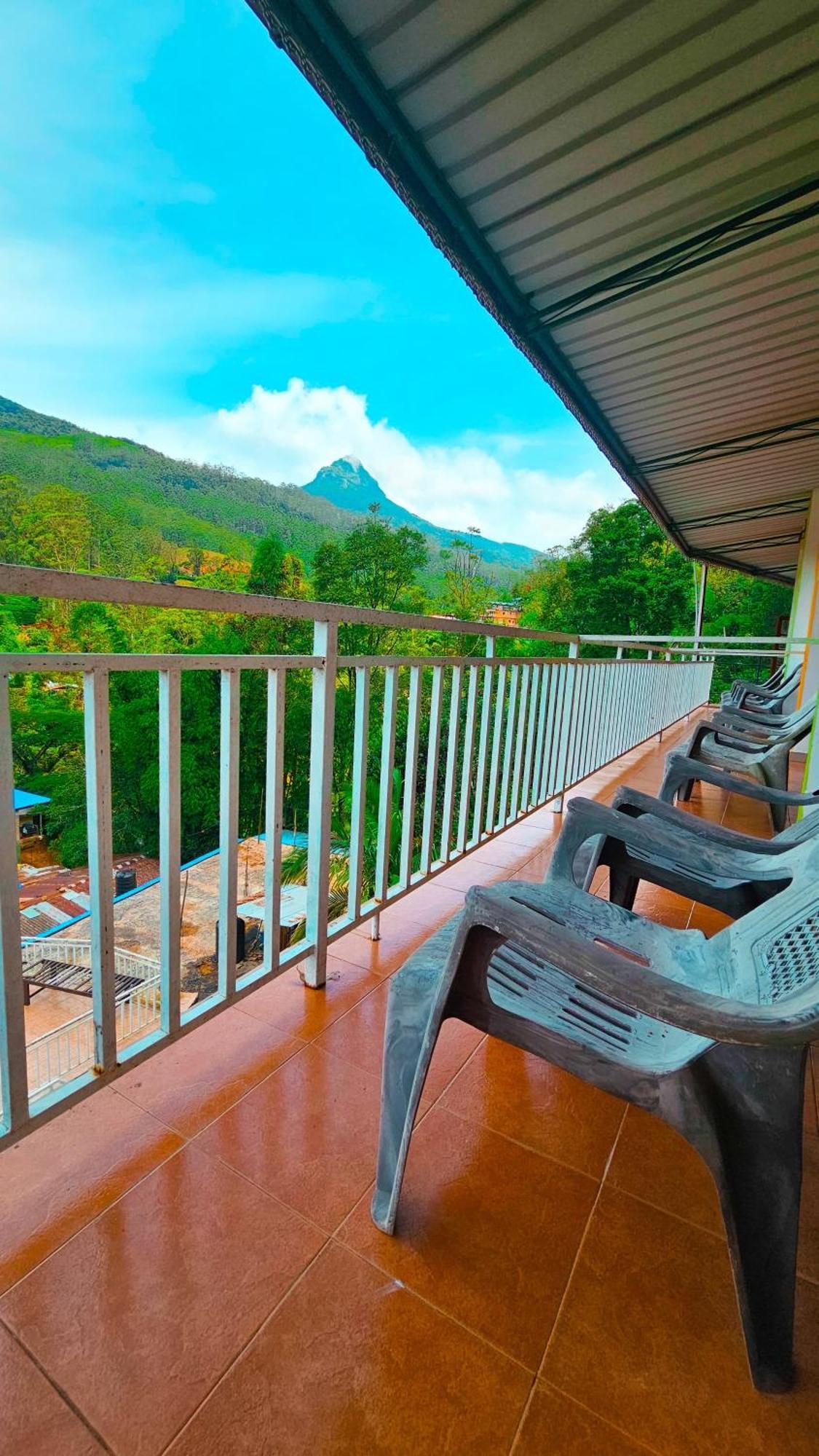 Adams Peak Grand Hotel Nallathanniya Екстериор снимка