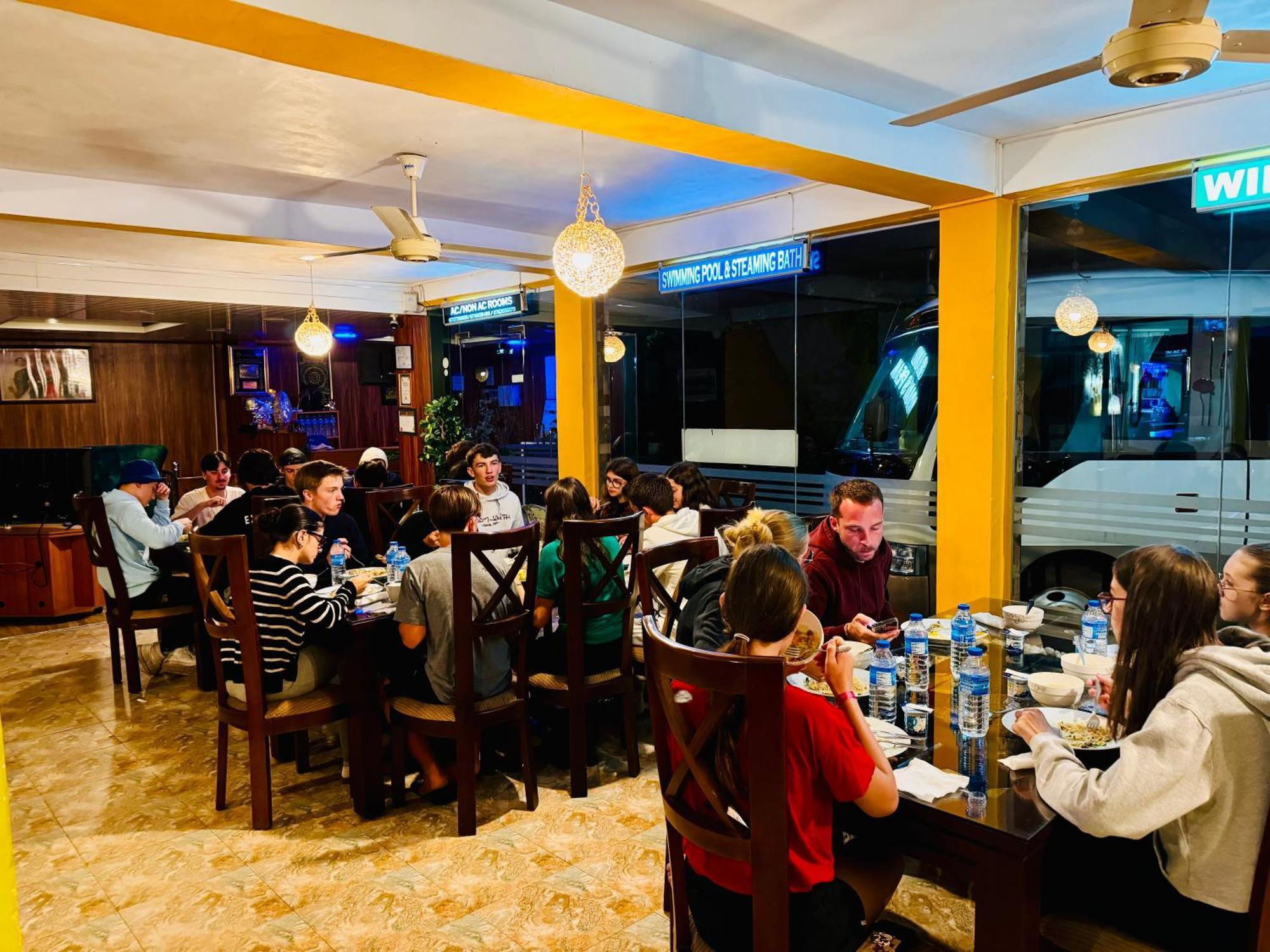 Adams Peak Grand Hotel Nallathanniya Екстериор снимка