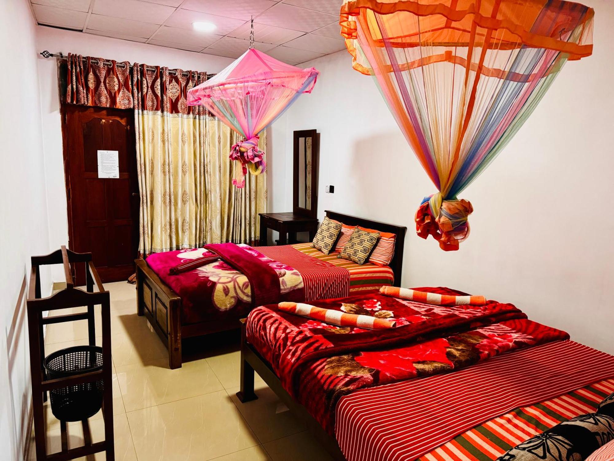Adams Peak Grand Hotel Nallathanniya Екстериор снимка