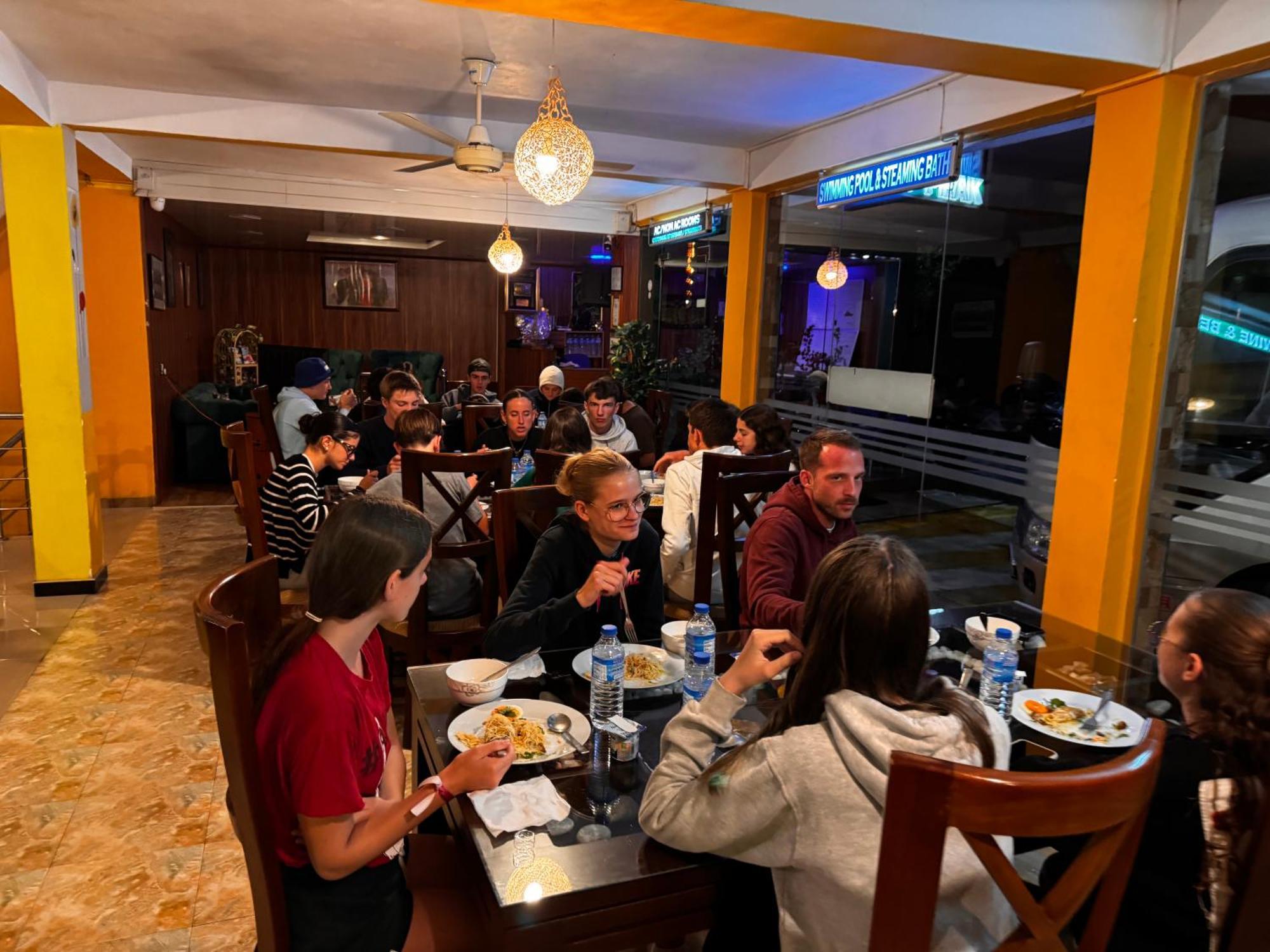 Adams Peak Grand Hotel Nallathanniya Екстериор снимка