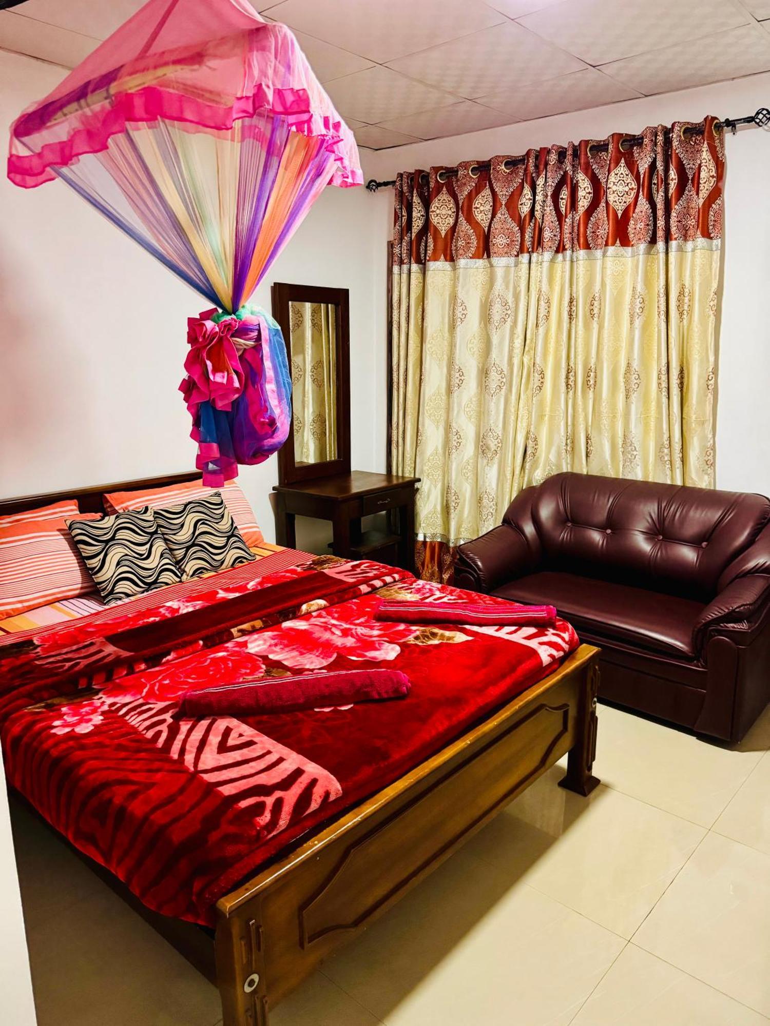Adams Peak Grand Hotel Nallathanniya Екстериор снимка